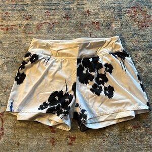 Saucony ~ Lined Running Shorts